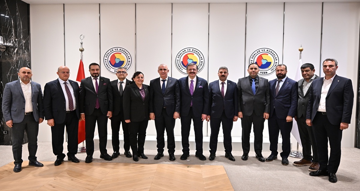 KIZILTEPE T�CARET BORSASI�NDAN TOBB BA�KANI H�SARCIKLIO�LU�NA Z�YARET